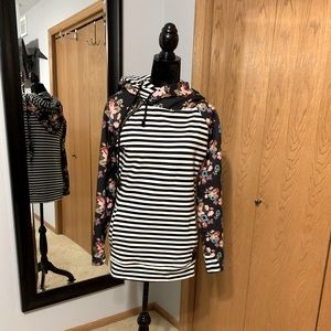 & Medium Hoodie | Super Comfy